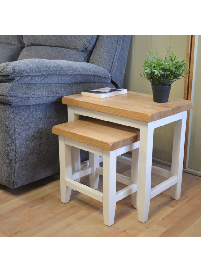 Snow White Nest of 2 Tables